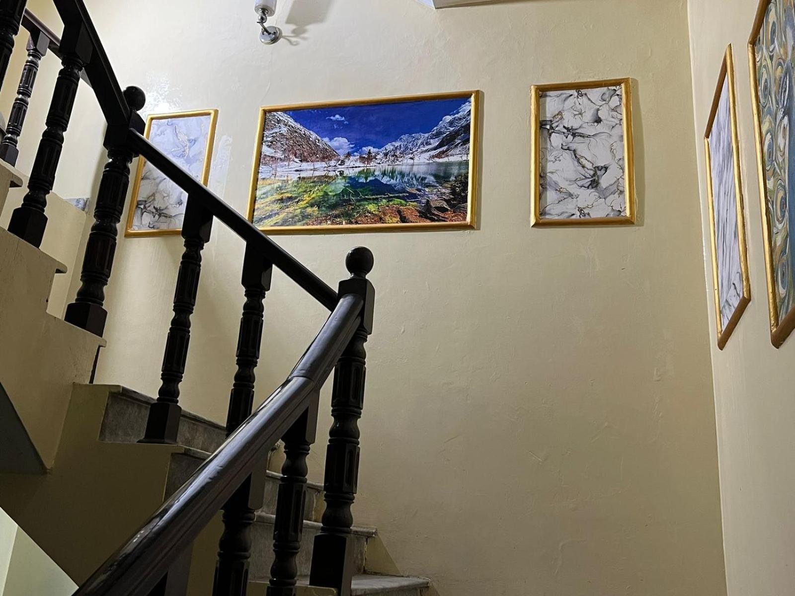 Hotel Tourist Inn ラホール エクステリア 写真